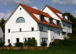 Mehrfamilienhaus